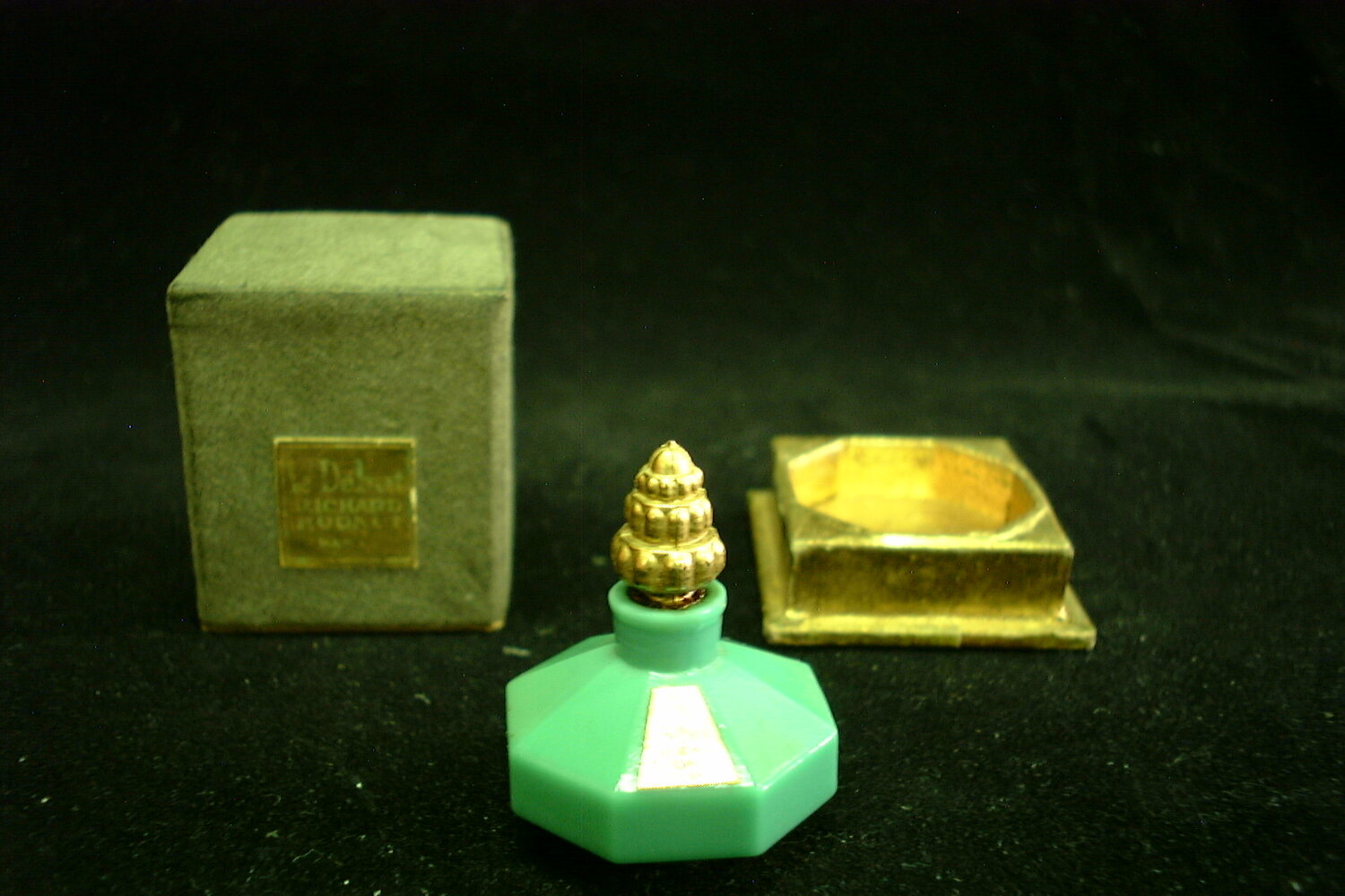 Perfume Bottle "Le Debut", Richard Hadnut