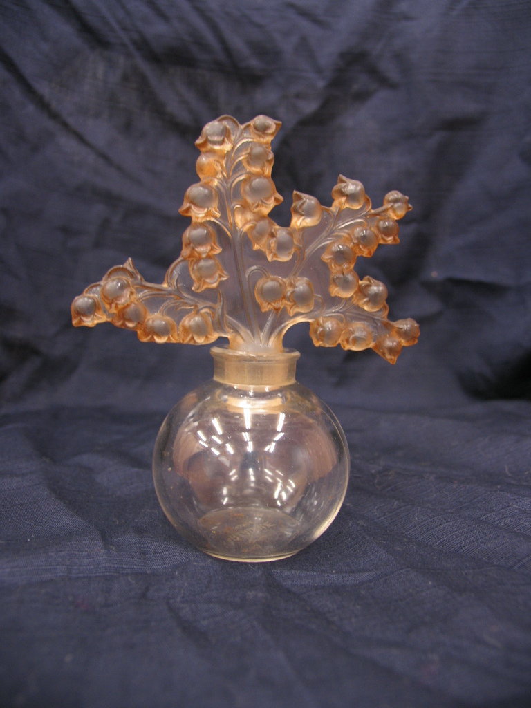 香水瓶｢クレールフォンテーヌ｣(澄んだ泉) | コレクション | ポーラ美術館