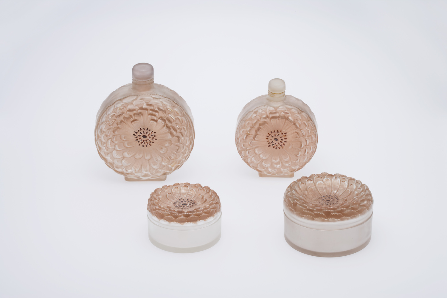 香水瓶、パウダーボックス「ダリア」(4点) | コレクション | ポーラ美術館